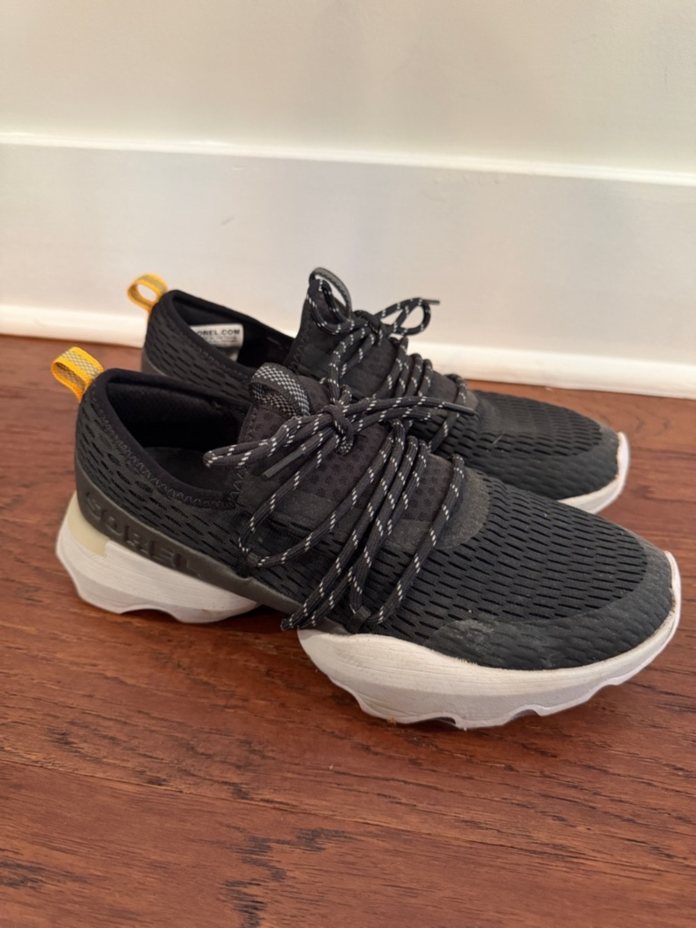 SOREL Black Athletic Slip-On Sneaker SIZE 8